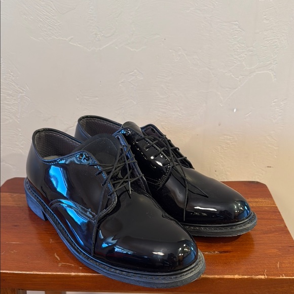 Classic Hi-Gloss Military Dress Shoes ( size 11) ? main image 5